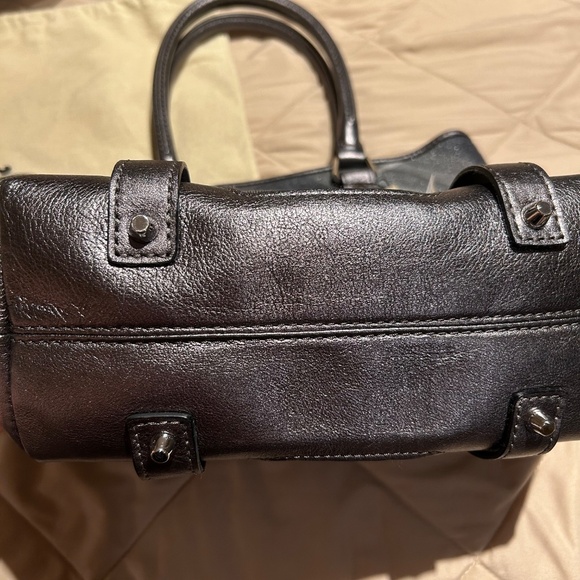 Burberry Tote - Picture 3 of 7